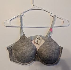 PINK Victoria’s Secret Gray Lightly Lined T Shirt Bra 36B